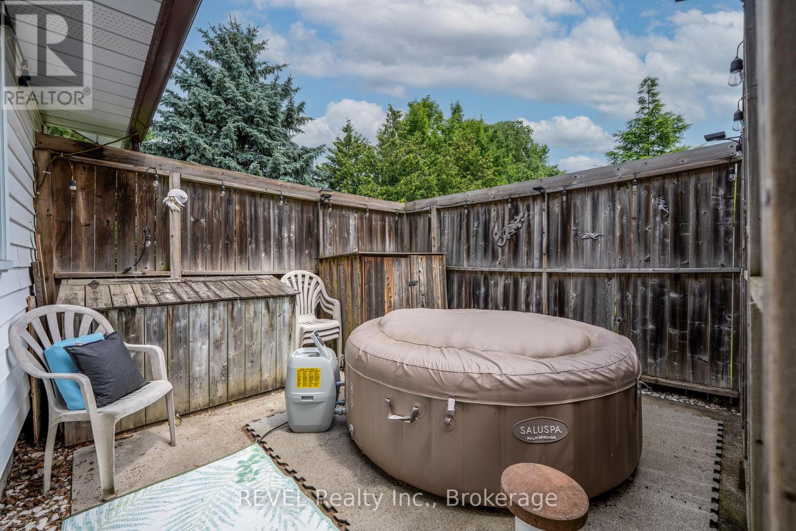 12 Aquadale Drive, St. Catharines, Ontario  L2N 3R6 - Photo 35 - X12253990