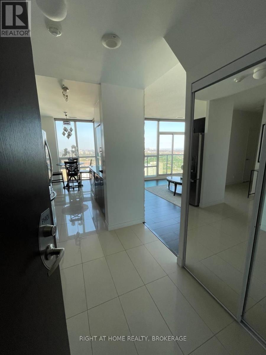 Ph101 - 208 Enfield Place, Mississauga, Ontario  L5B 0G8 - Photo 11 - W12258089