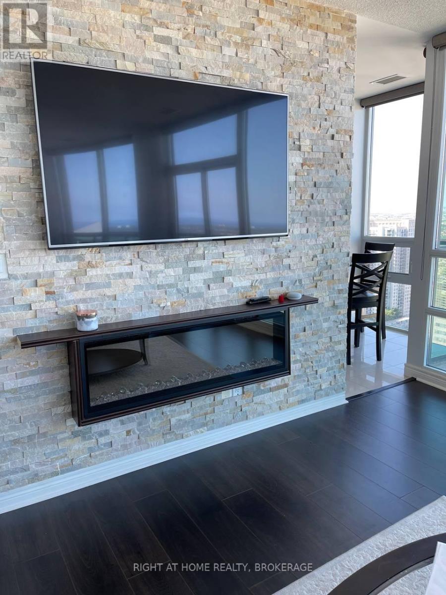 Ph101 - 208 Enfield Place, Mississauga, Ontario  L5B 0G8 - Photo 14 - W12258089