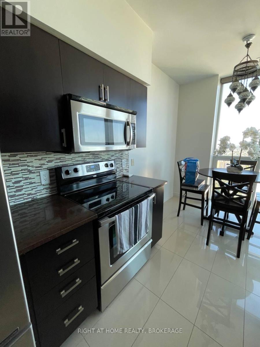 Ph101 - 208 Enfield Place, Mississauga, Ontario  L5B 0G8 - Photo 25 - W12258089