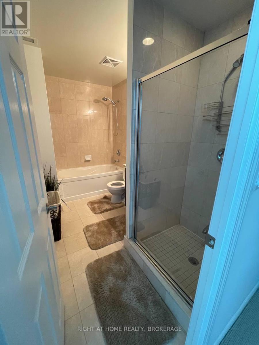 Ph101 - 208 Enfield Place, Mississauga, Ontario  L5B 0G8 - Photo 32 - W12258089