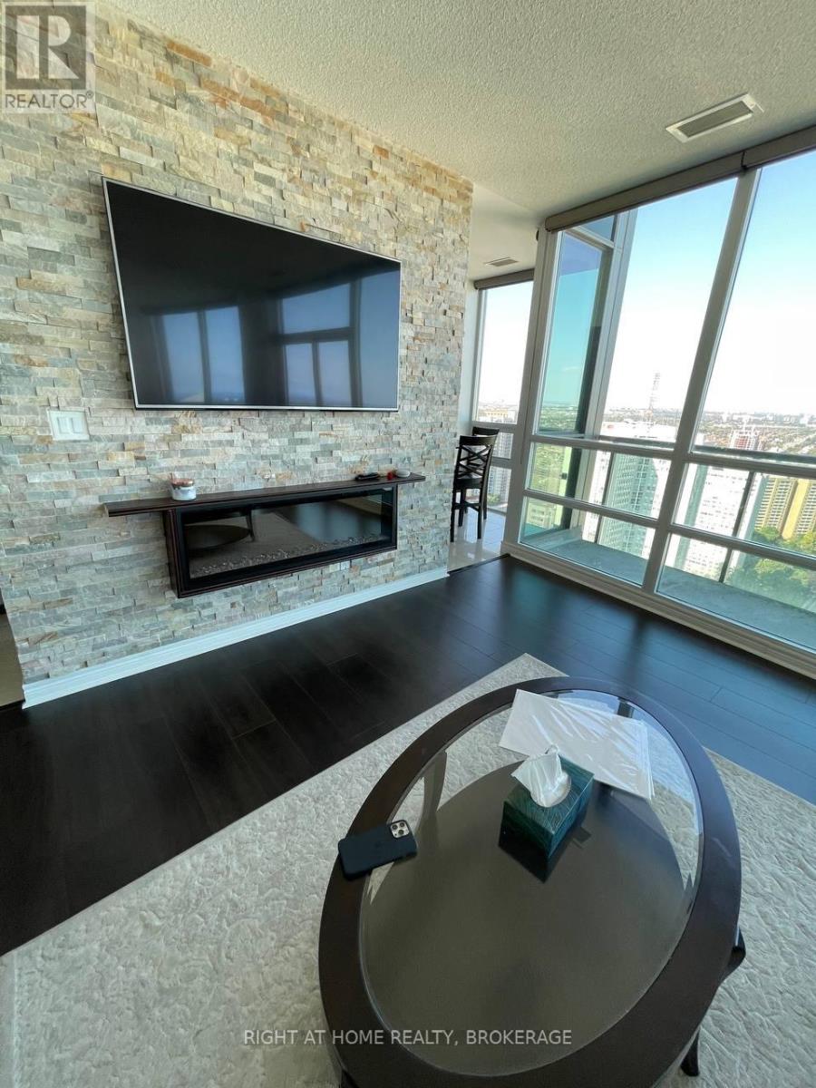 Ph101 - 208 Enfield Place, Mississauga, Ontario  L5B 0G8 - Photo 4 - W12258089