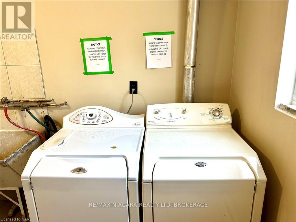 8 - 286 Vine Street, St. Catharines, Ontario  L2M 4T3 - Photo 36 - X12261205