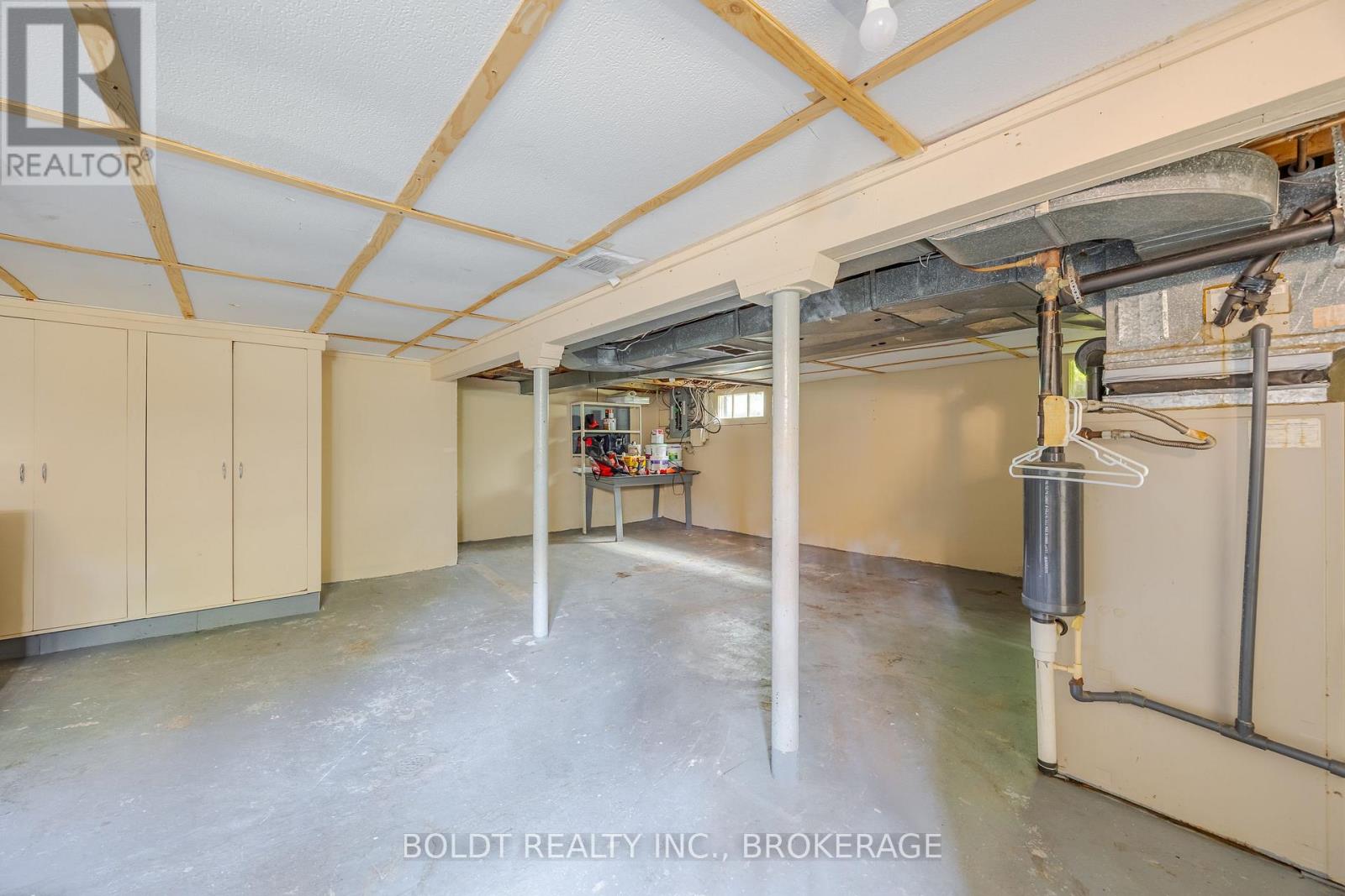 336 Carlton Street S, St. Catharines, Ontario  L2N 1C4 - Photo 10 - X12269983