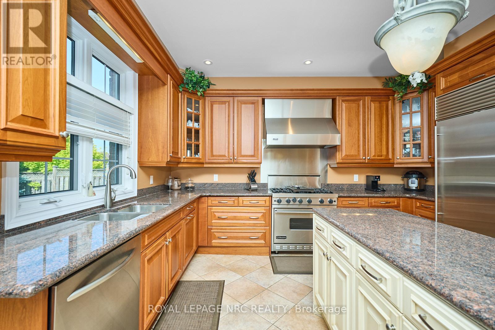 7995 Cathedral Drive, Niagara Falls, Ontario  L2H 2Z2 - Photo 11 - X12273935