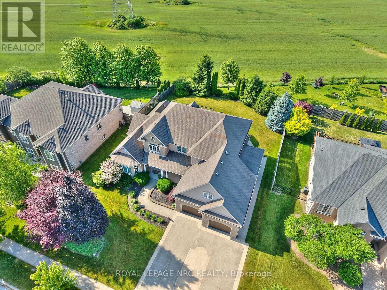 7995 Cathedral Drive, Niagara Falls, Ontario  L2H 2Z2 - Photo 3 - X12273935