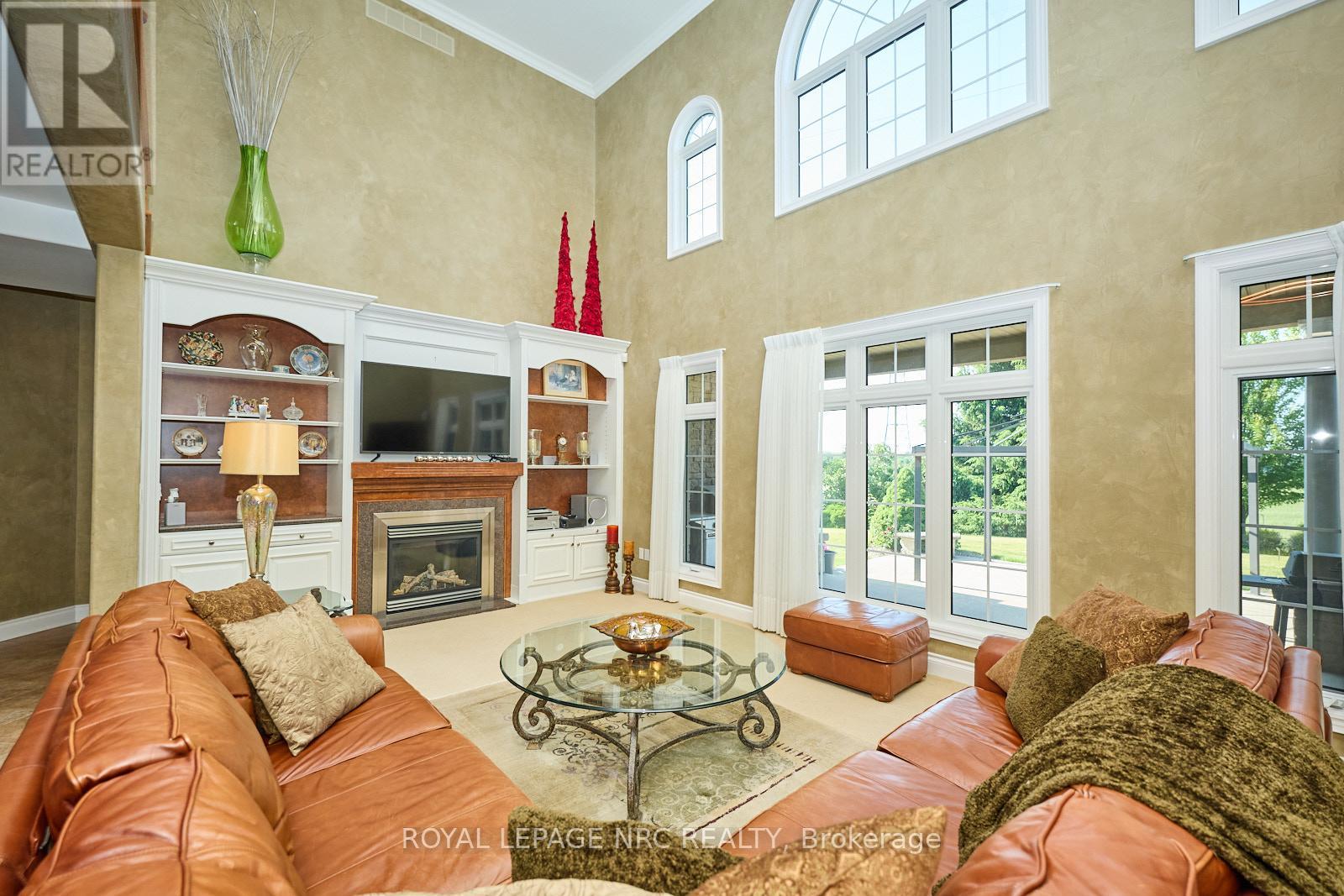 7995 Cathedral Drive, Niagara Falls, Ontario  L2H 2Z2 - Photo 7 - X12273935