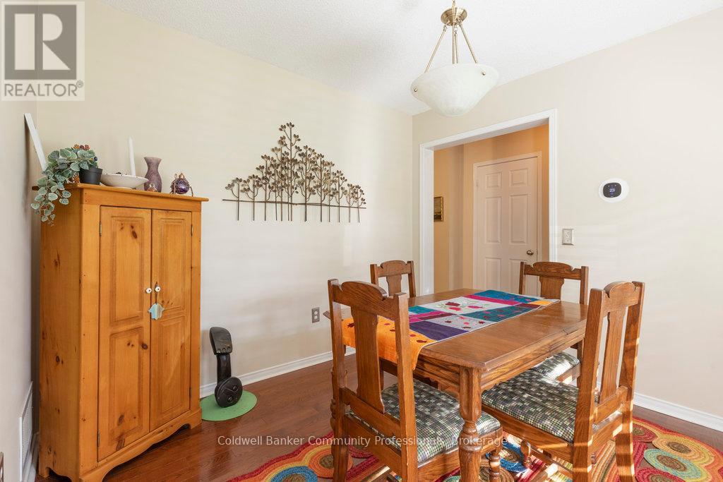 1 - 11 Pirie Drive, Hamilton, Ontario  L9H 6Z6 - Photo 11 - X12278433
