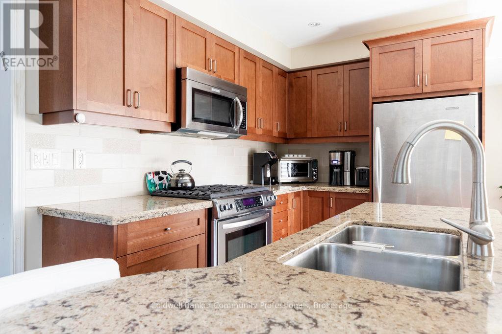 1 - 11 Pirie Drive, Hamilton, Ontario  L9H 6Z6 - Photo 15 - X12278433