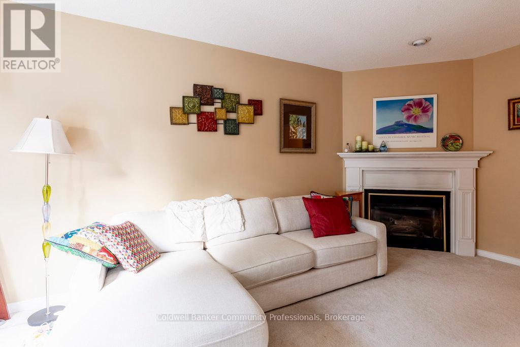 1 - 11 Pirie Drive, Hamilton, Ontario  L9H 6Z6 - Photo 17 - X12278433
