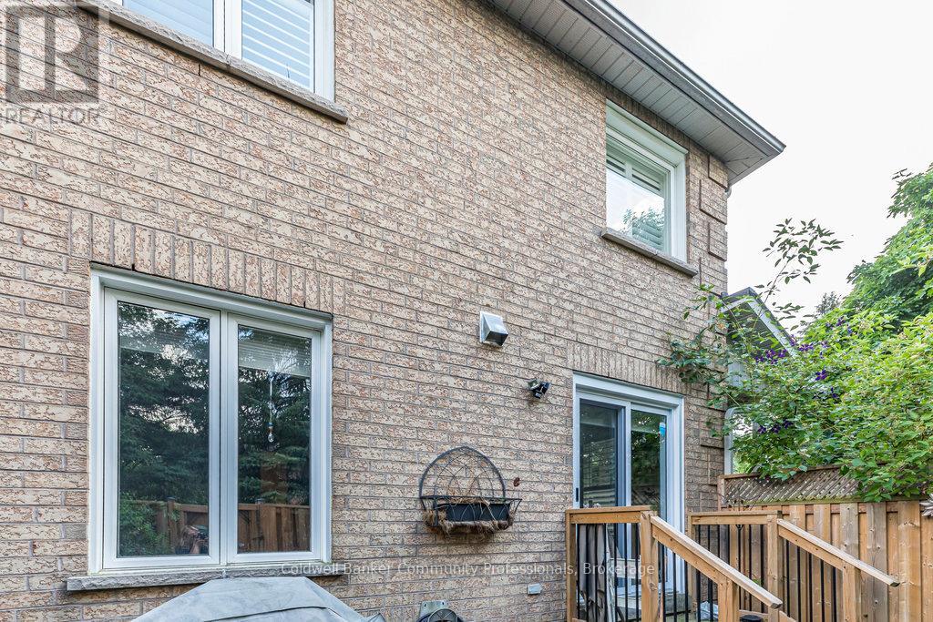 1 - 11 Pirie Drive, Hamilton, Ontario  L9H 6Z6 - Photo 43 - X12278433