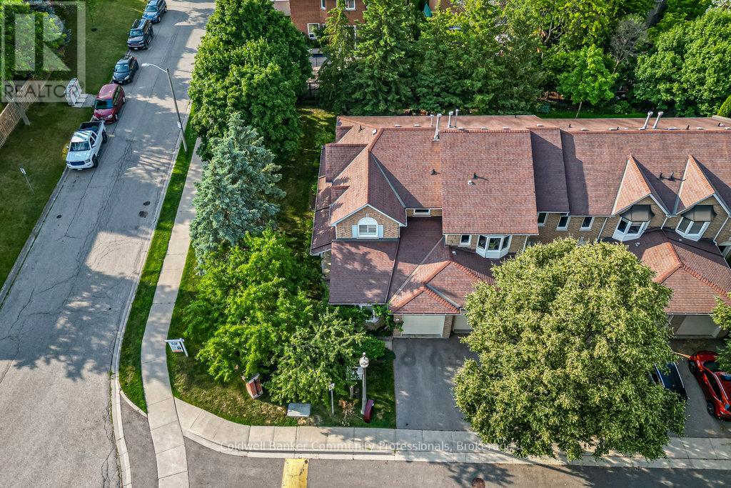1 - 11 Pirie Drive, Hamilton, Ontario  L9H 6Z6 - Photo 45 - X12278433