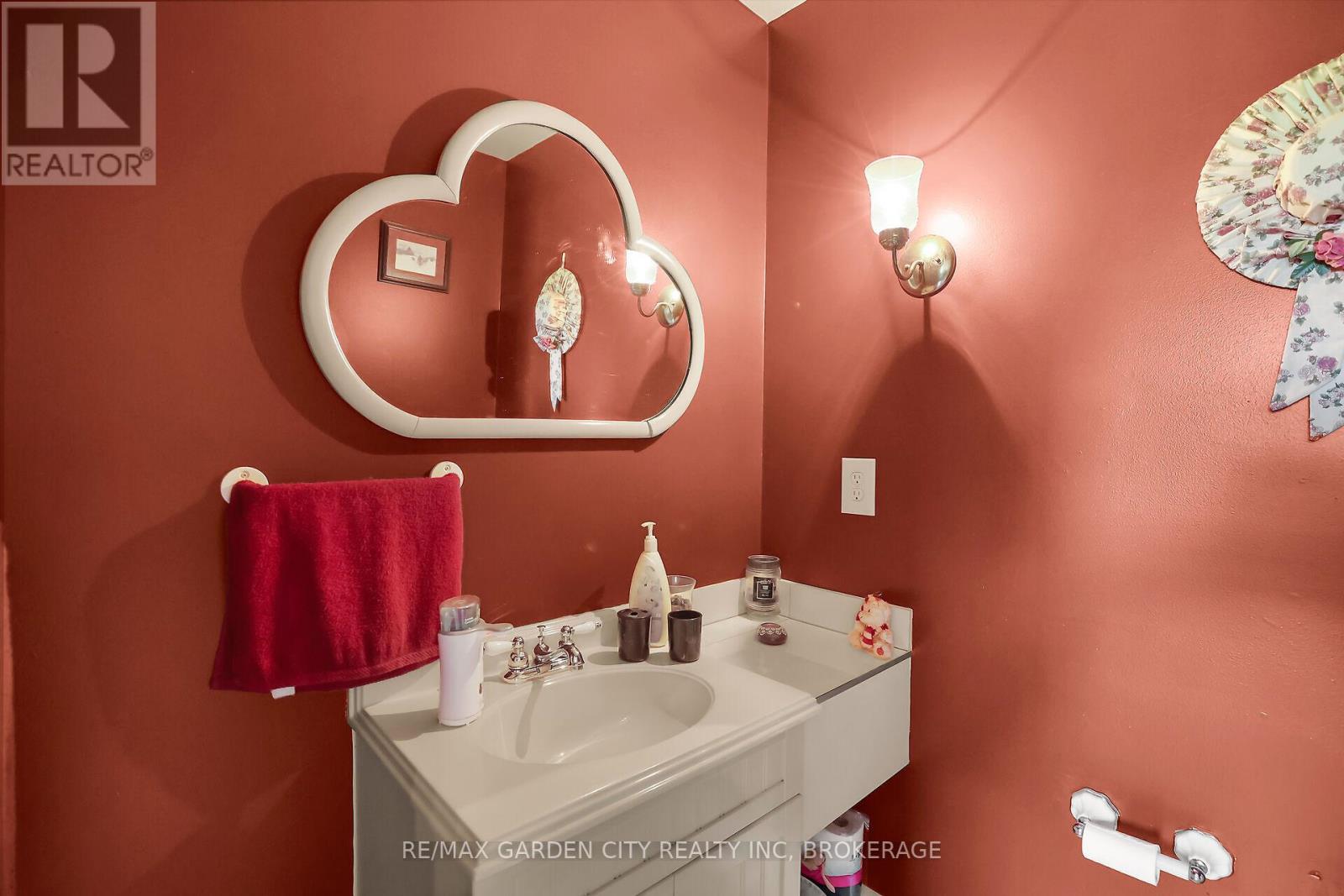 3200 Bertie Road, Fort Erie, Ontario  L0S 1N0 - Photo 17 - X12290222