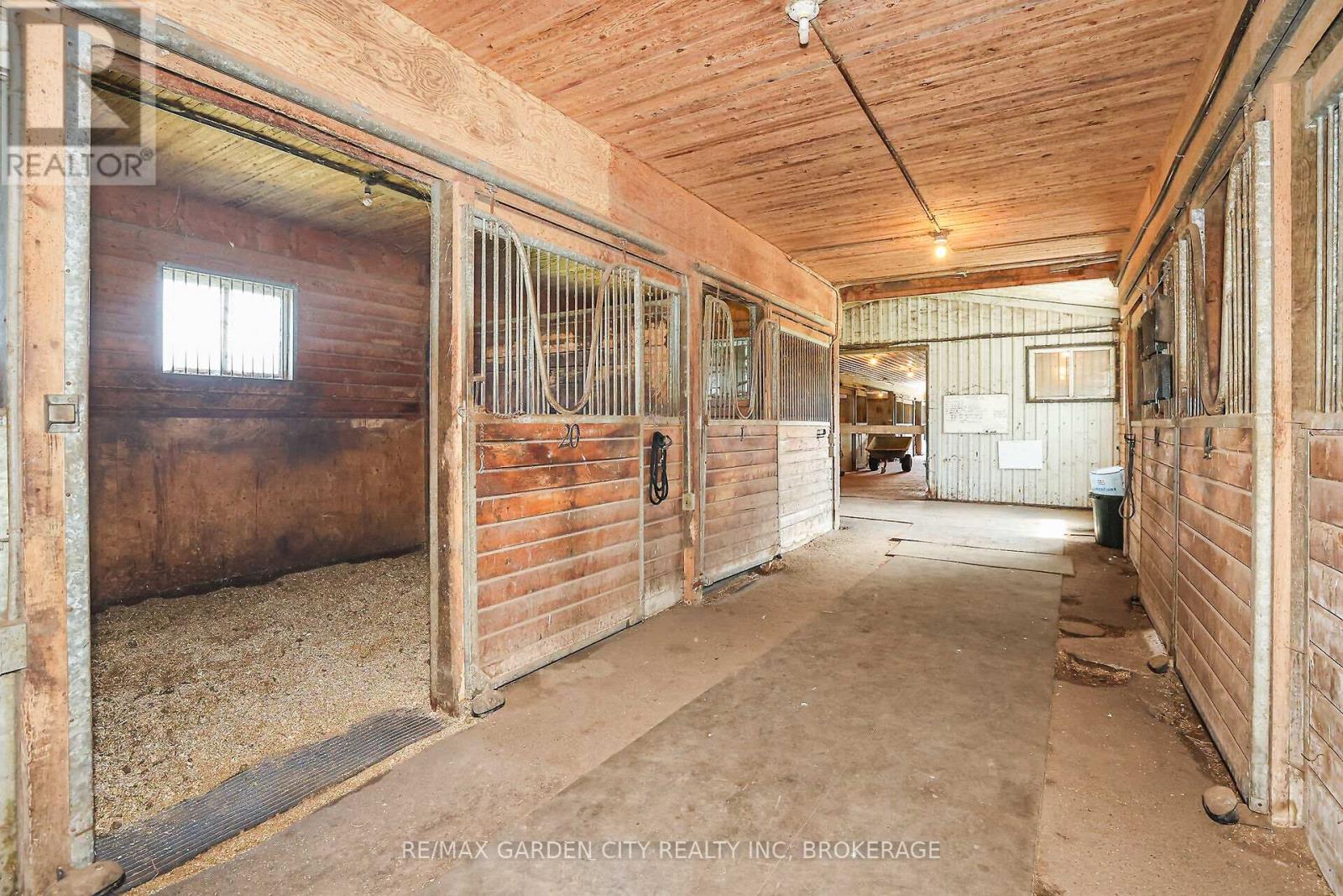 3200 Bertie Road, Fort Erie, Ontario  L0S 1N0 - Photo 37 - X12290222