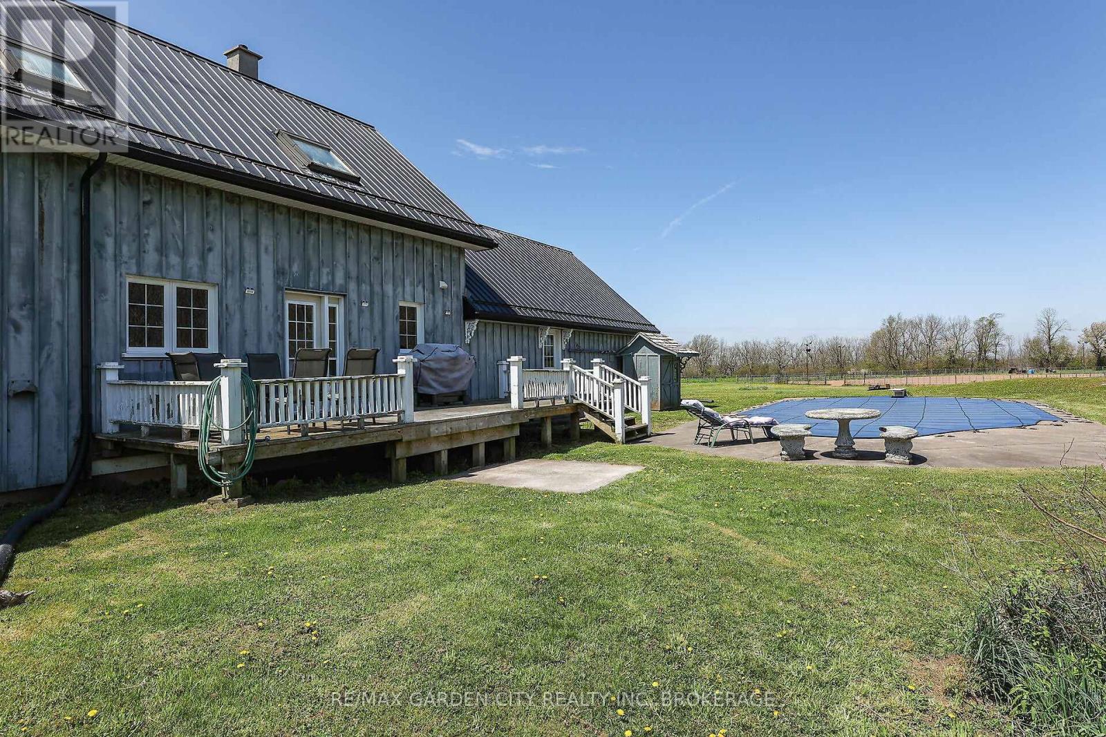 3200 Bertie Road, Fort Erie, Ontario  L0S 1N0 - Photo 4 - X12290222