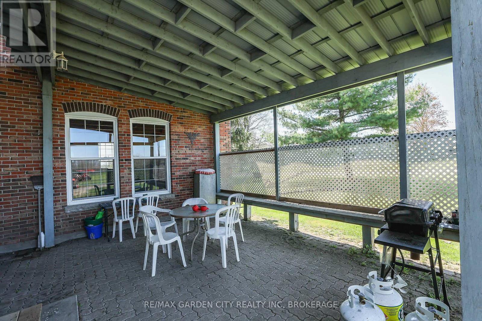 3200 Bertie Road, Fort Erie, Ontario  L0S 1N0 - Photo 5 - X12290222