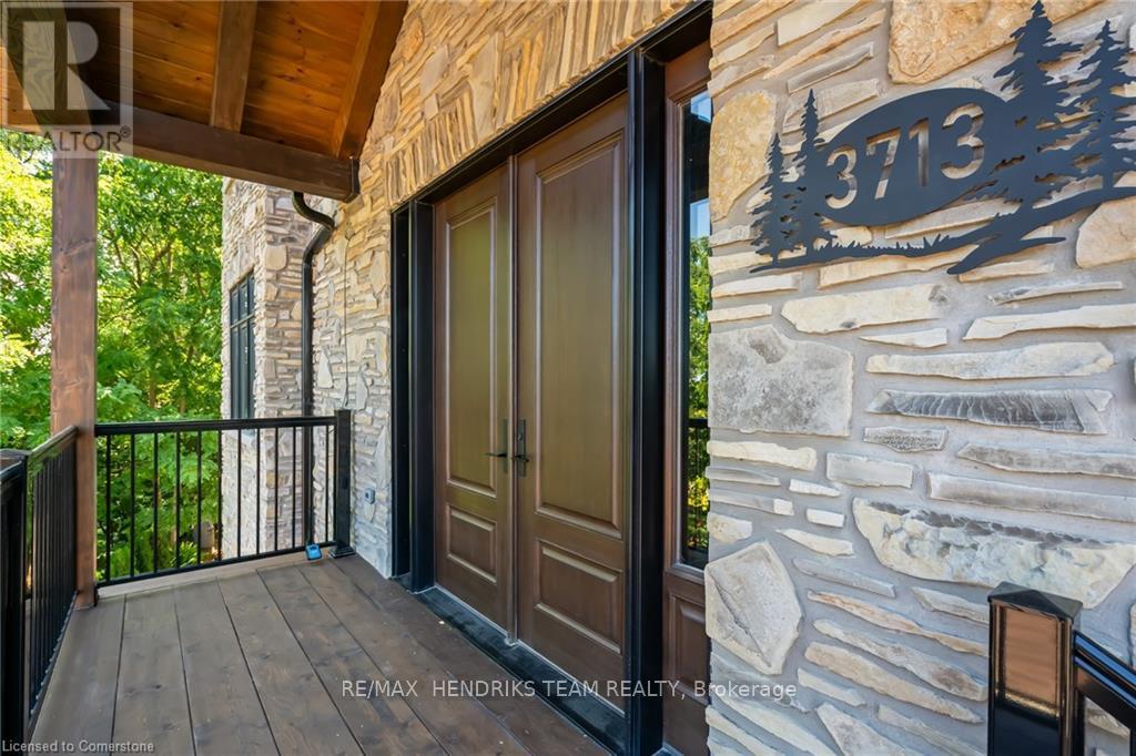 3713 Nineteenth Street, Lincoln, Ontario  L0R 1S0 - Photo 2 - X12292608