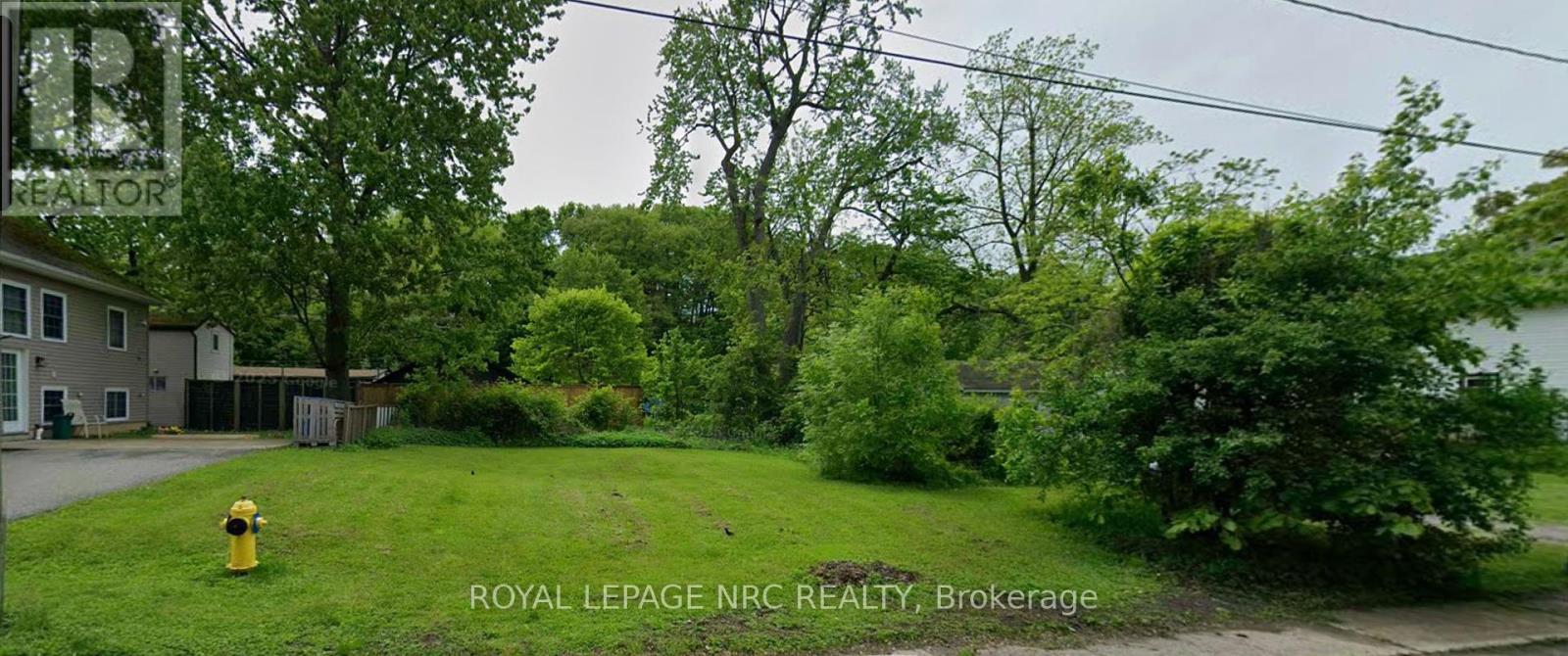 262 Cambridge Road W, Fort Erie, Ontario  L0S 1B0 - Photo 2 - X12295732