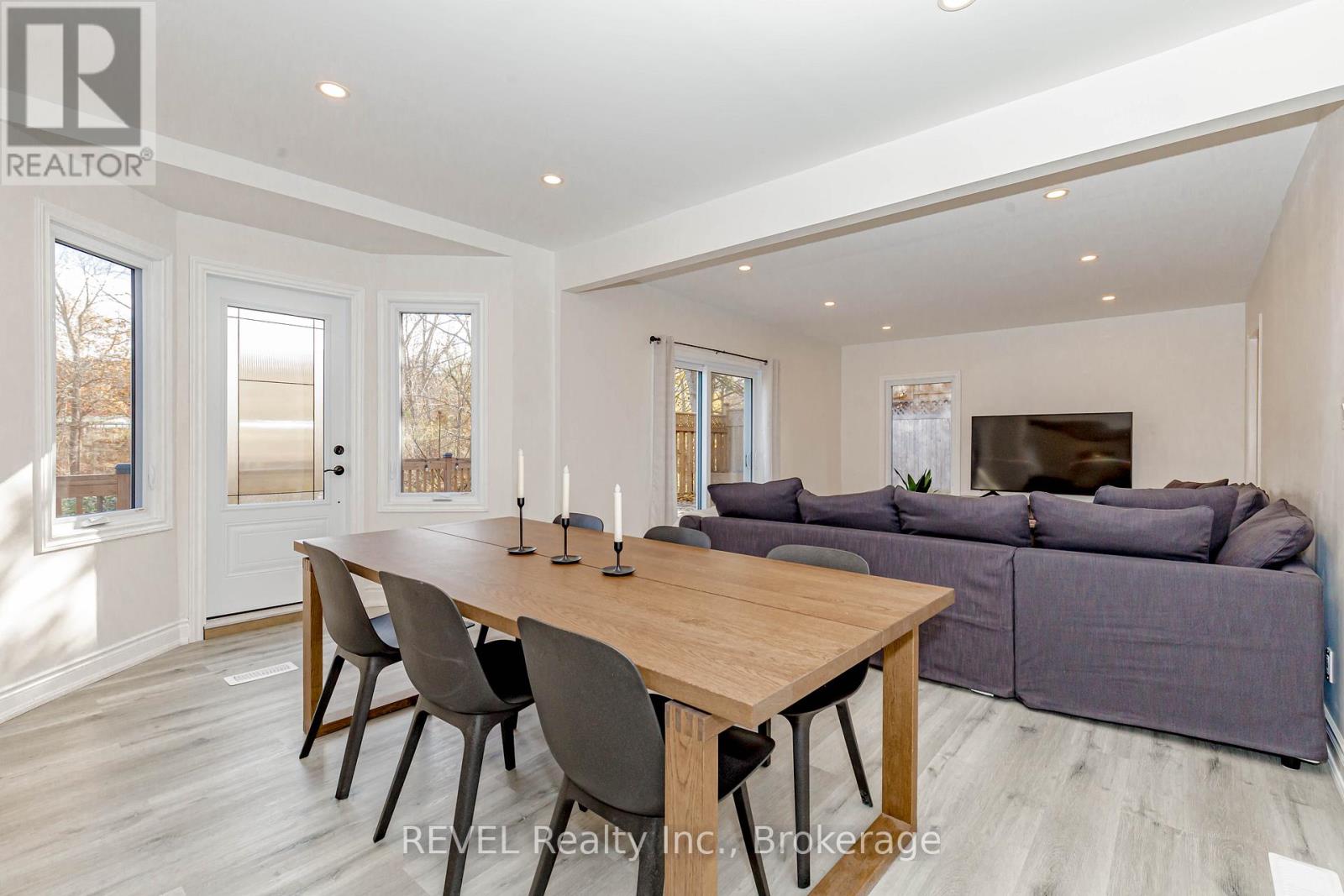 293 Four Mile Creek Road, Niagara-On-The-Lake, Ontario  L0S 1P0 - Photo 11 - X12301556