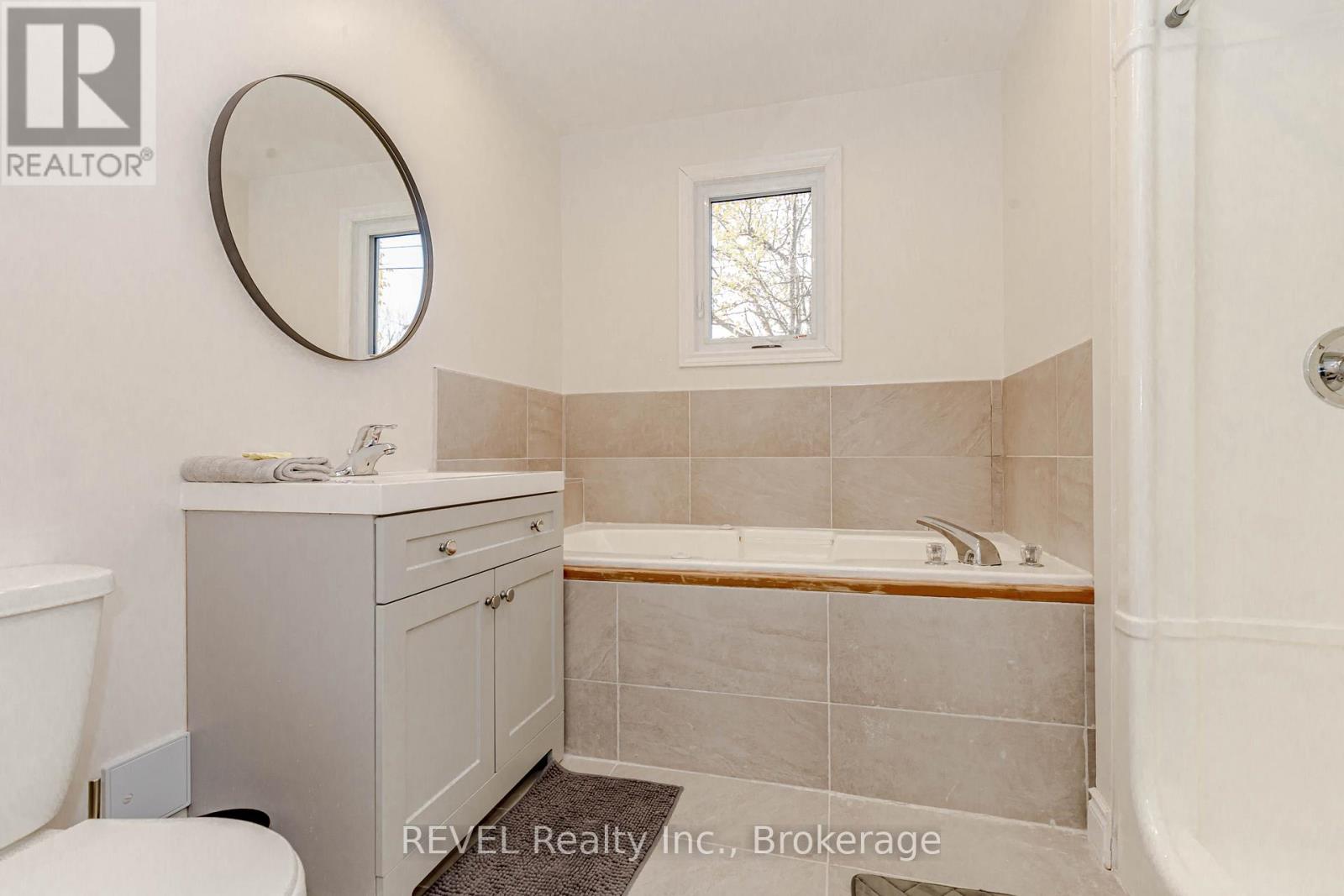 293 Four Mile Creek Road, Niagara-On-The-Lake, Ontario  L0S 1P0 - Photo 37 - X12301556