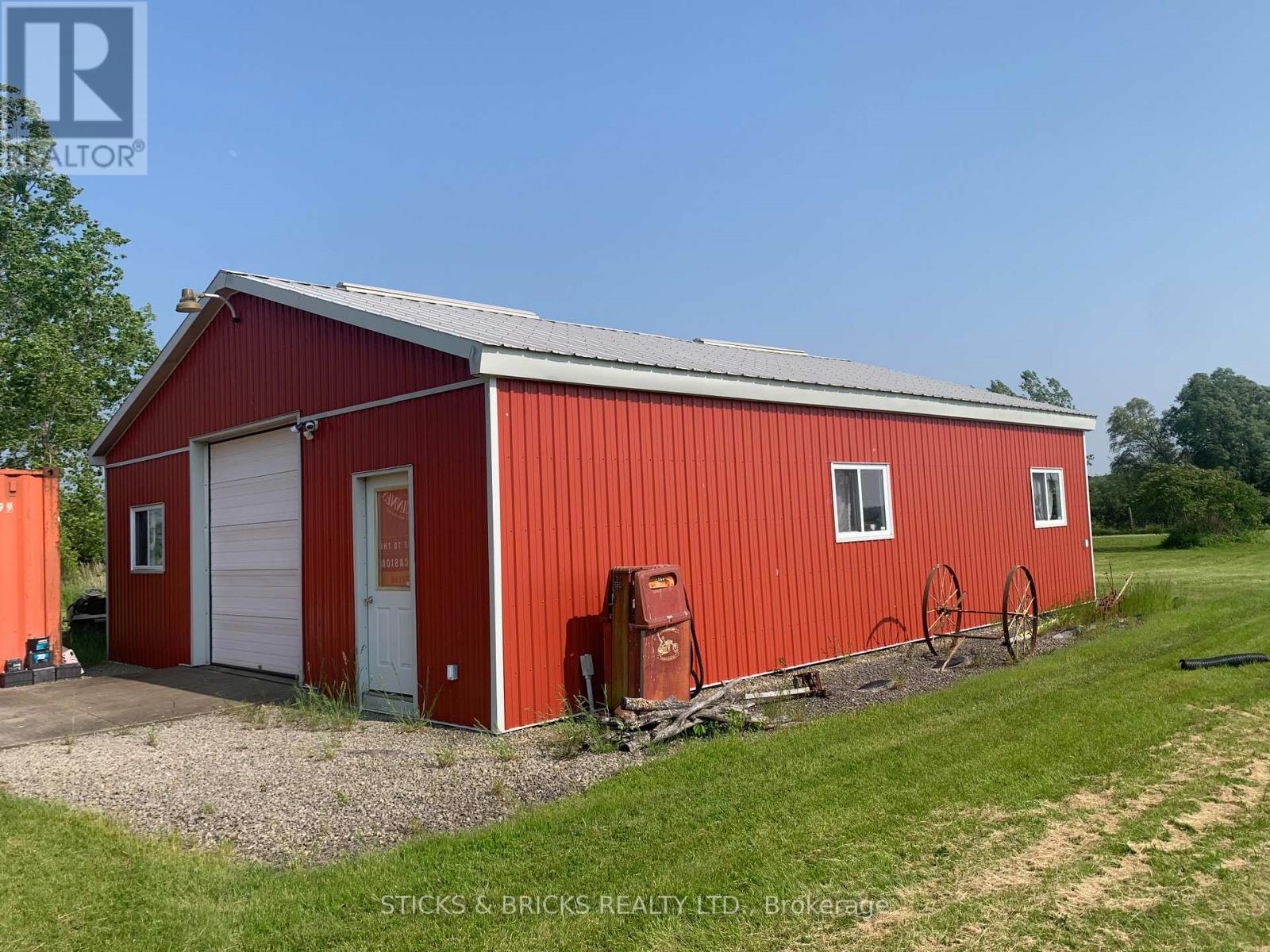 994 Moyer Road, Welland, Ontario  L0S 1K0 - Photo 12 - X12304297