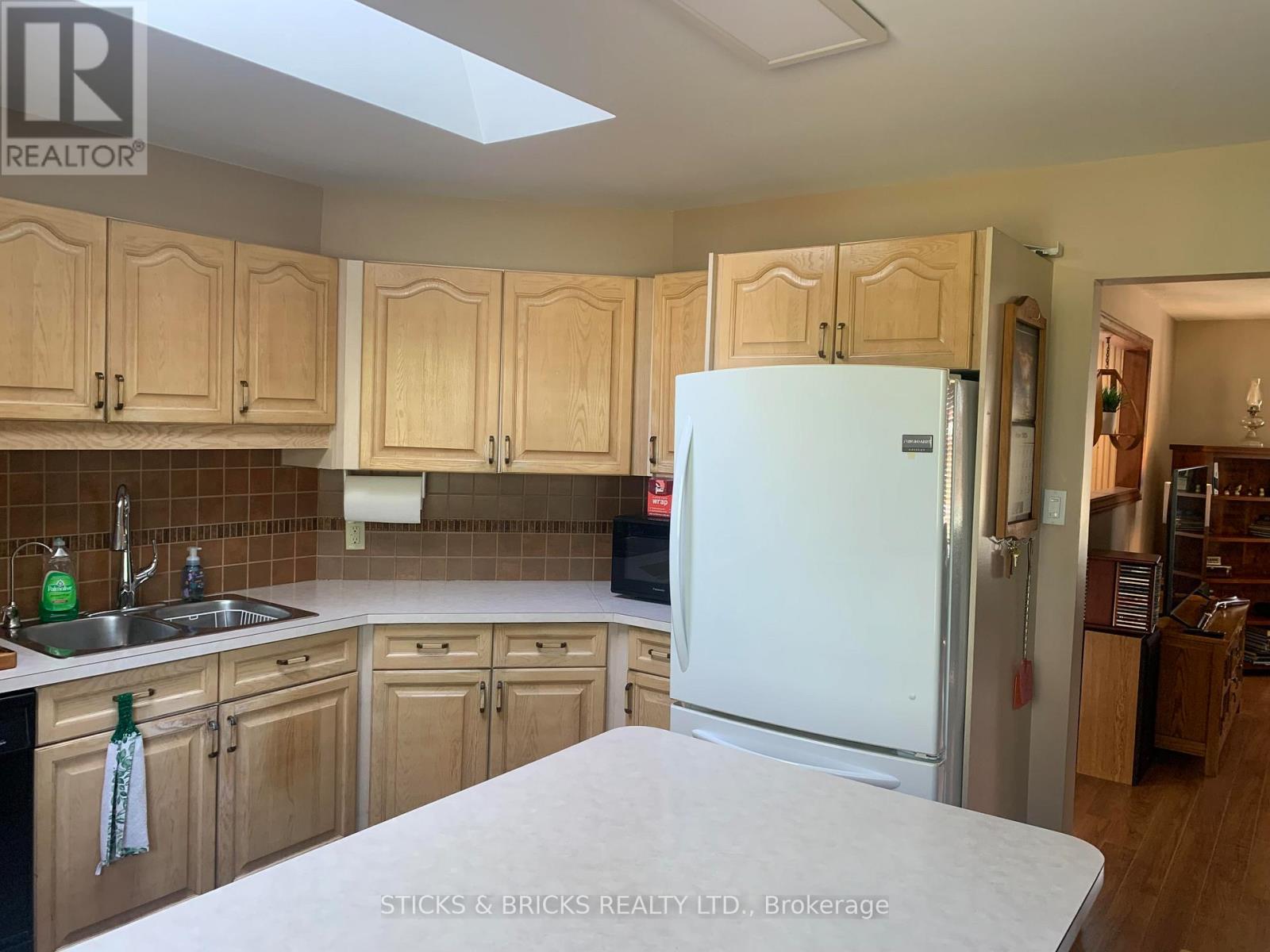 994 Moyer Road, Welland, Ontario  L0S 1K0 - Photo 20 - X12304297