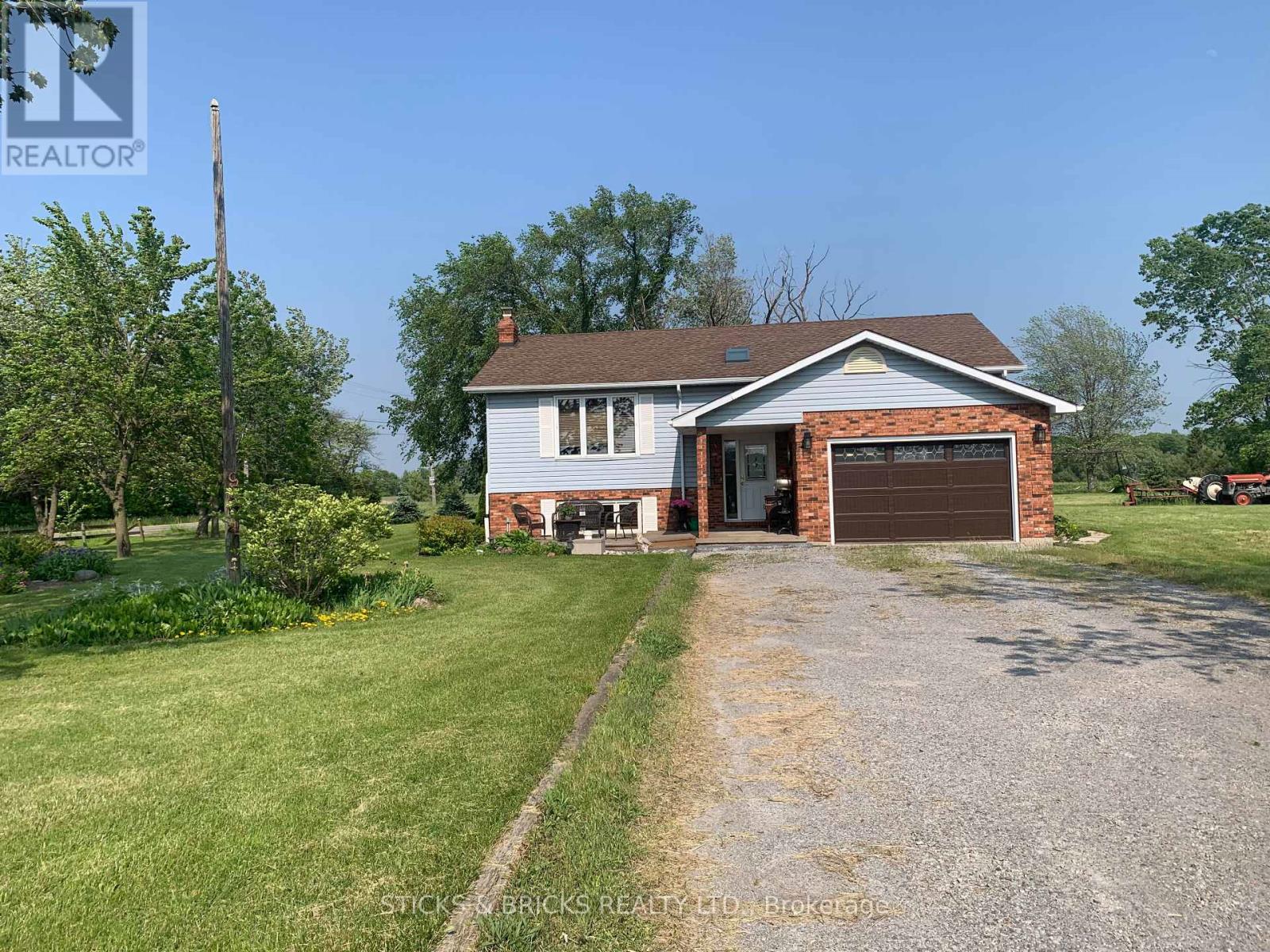 994 Moyer Road, Welland, Ontario  L0S 1K0 - Photo 3 - X12304297