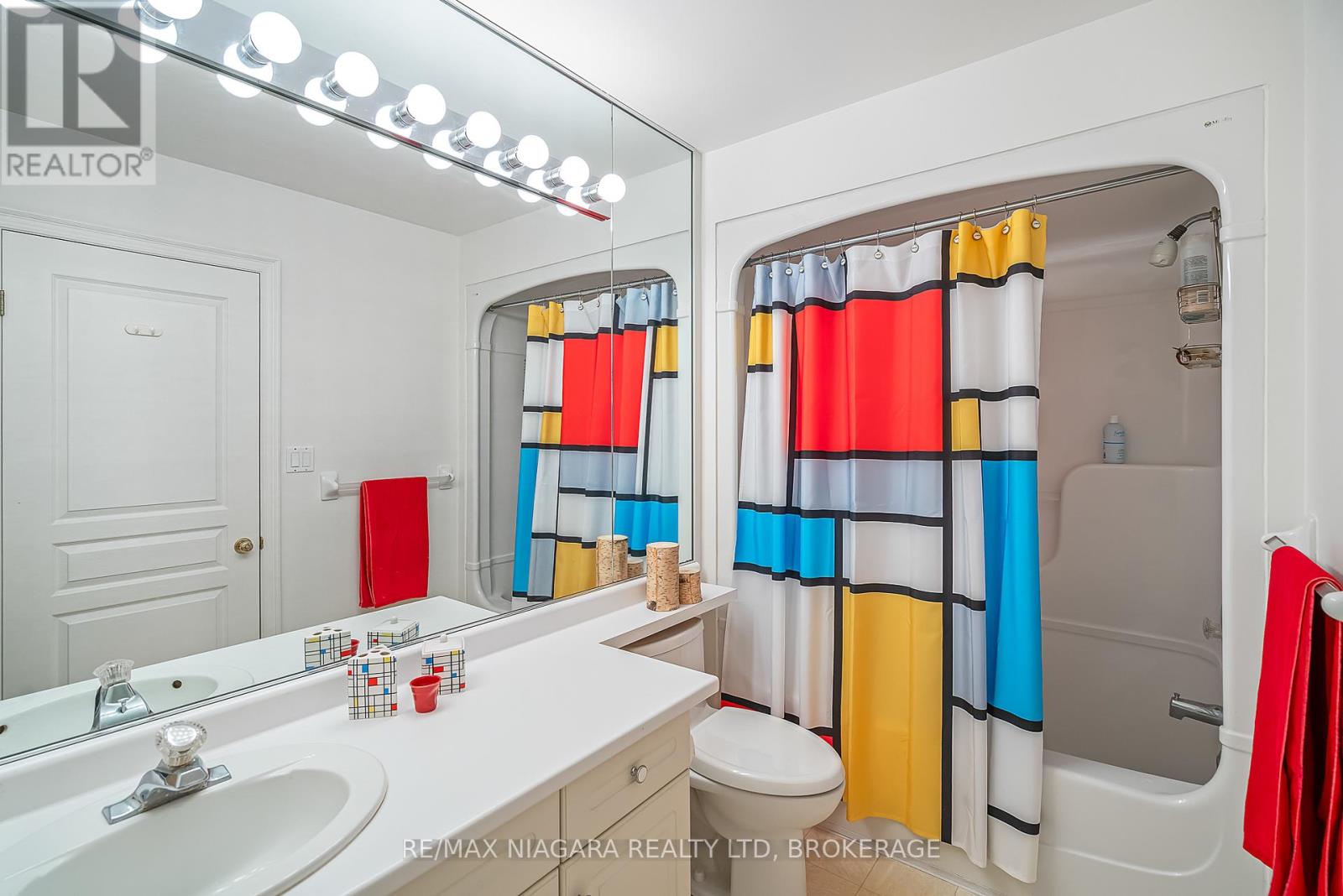 4 - 88 Lakeport Road, St. Catharines, Ontario  L2N 4P8 - Photo 40 - X12305956