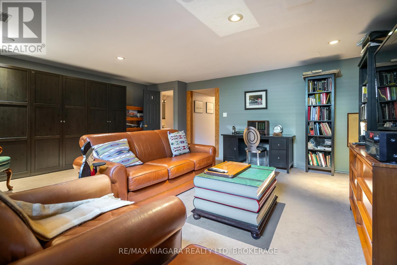 4 - 88 Lakeport Road, St. Catharines, Ontario  L2N 4P8 - Photo 41 - X12305956