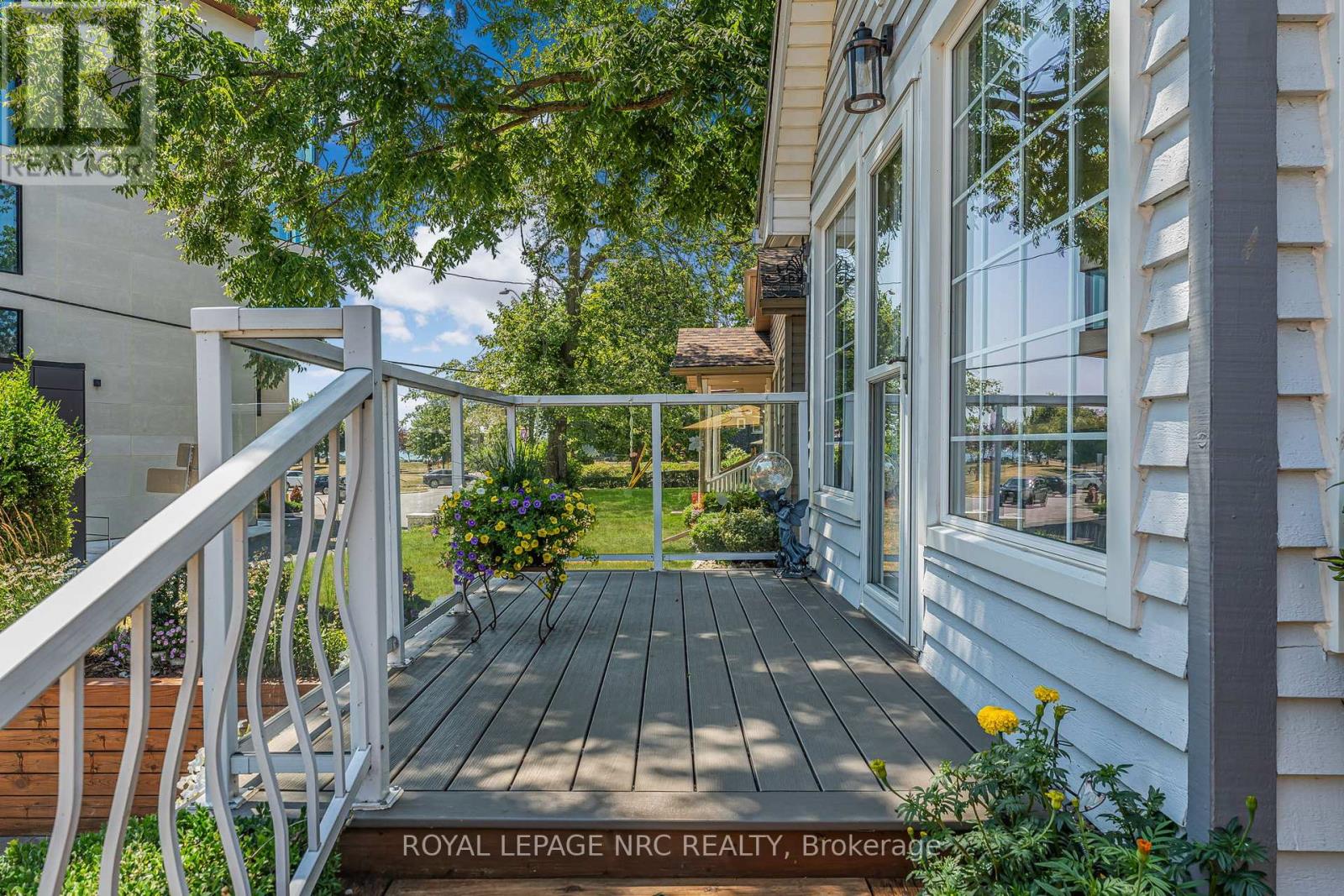 3816 Terrace Lane, Fort Erie (Crystal Beach), Ontario  L0S 1B0 - Photo 3 - X12308109