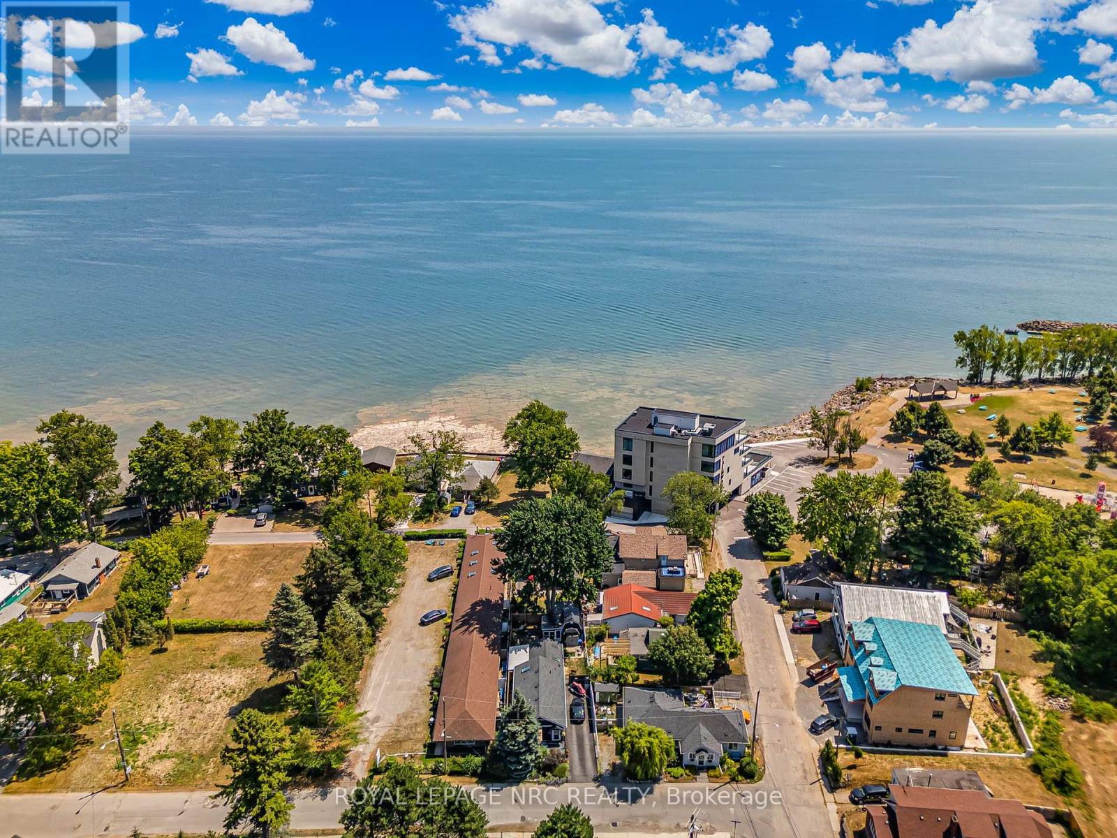 3816 Terrace Lane, Fort Erie (Crystal Beach), Ontario  L0S 1B0 - Photo 35 - X12308109