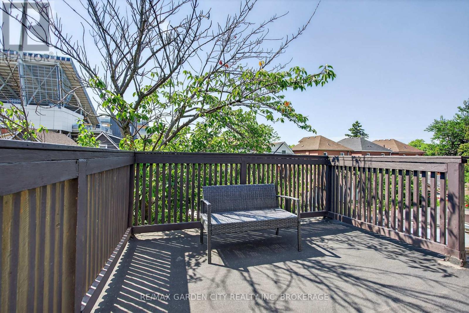 133 Connaught Avenue, Hamilton, Ontario  L8L 6Z2 - Photo 26 - X12313634