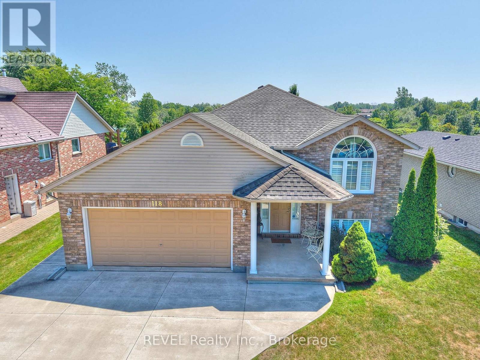 118 Colbeck Drive, Welland (Coyle Creek), Ontario  L3C 7B2 - Photo 11 - X12315311