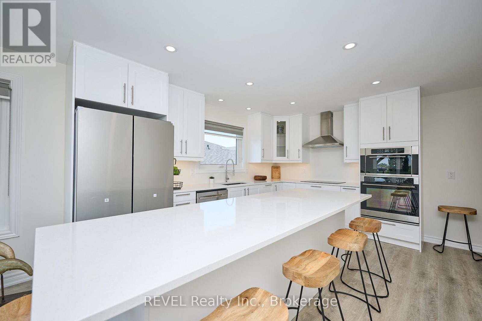 118 Colbeck Drive, Welland (Coyle Creek), Ontario  L3C 7B2 - Photo 20 - X12315311