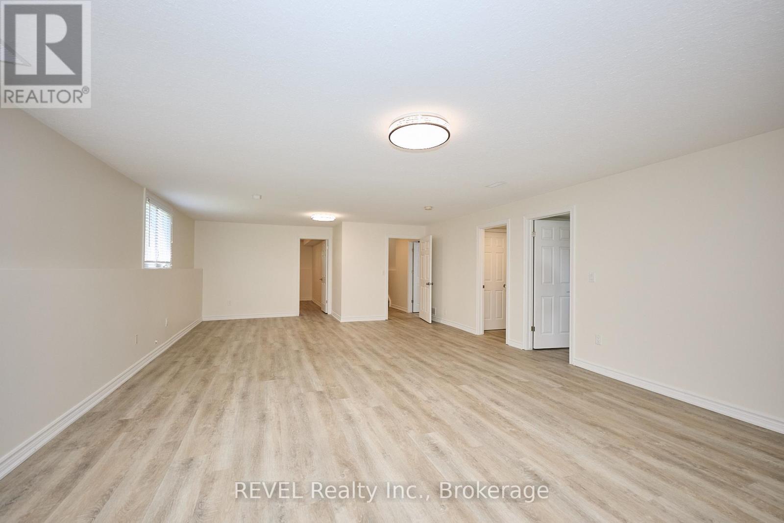 118 Colbeck Drive, Welland (Coyle Creek), Ontario  L3C 7B2 - Photo 40 - X12315311