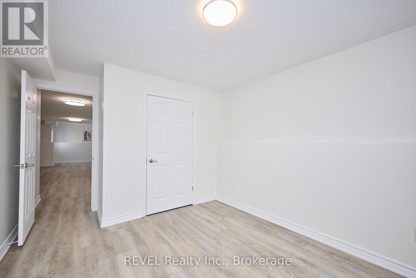 118 Colbeck Drive, Welland (Coyle Creek), Ontario  L3C 7B2 - Photo 45 - X12315311