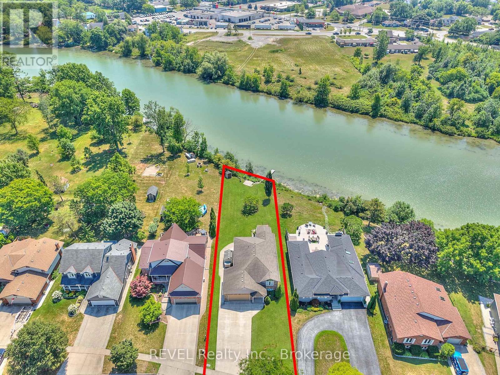118 Colbeck Drive, Welland (Coyle Creek), Ontario  L3C 7B2 - Photo 5 - X12315311