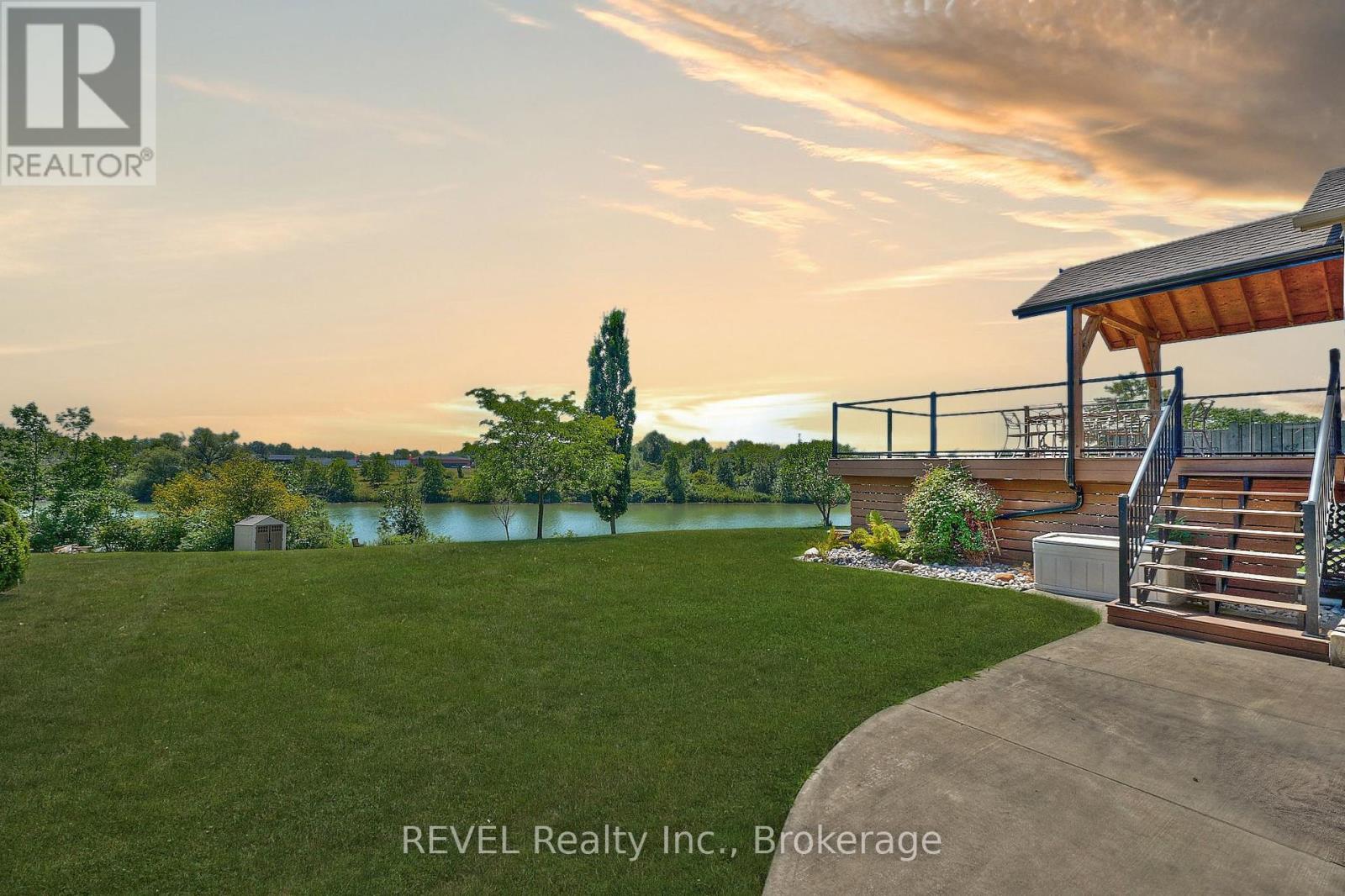 118 Colbeck Drive, Welland (Coyle Creek), Ontario  L3C 7B2 - Photo 8 - X12315311