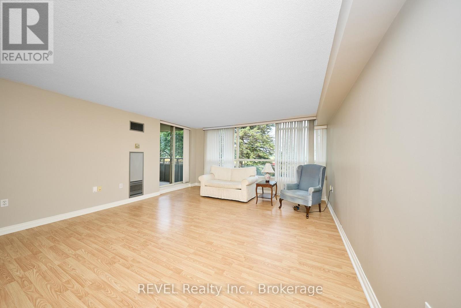 206 - 5100 Dorchester Road, Niagara Falls, Ontario  L2E 7H4 - Photo 15 - X12316778