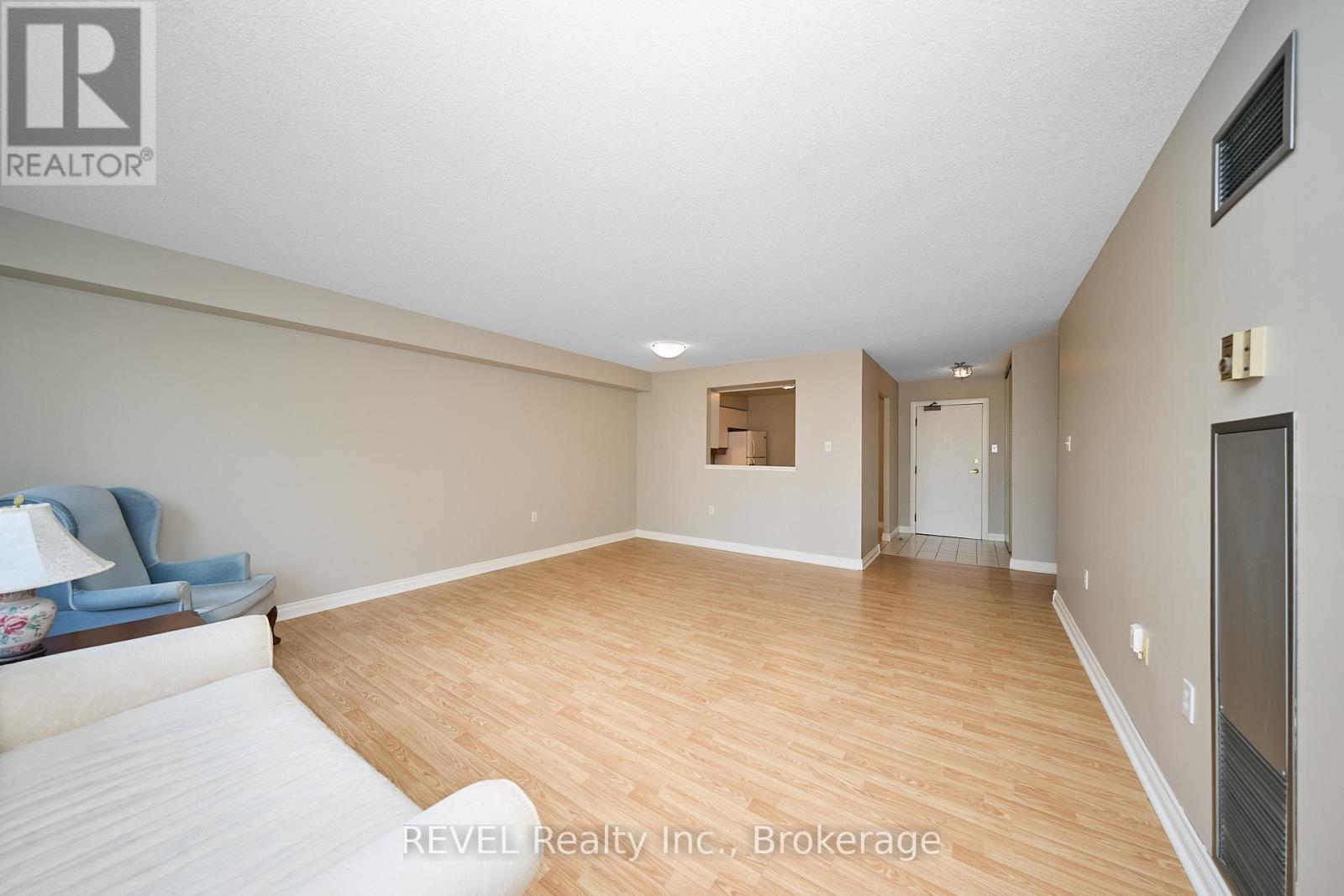 206 - 5100 Dorchester Road, Niagara Falls, Ontario  L2E 7H4 - Photo 17 - X12316778