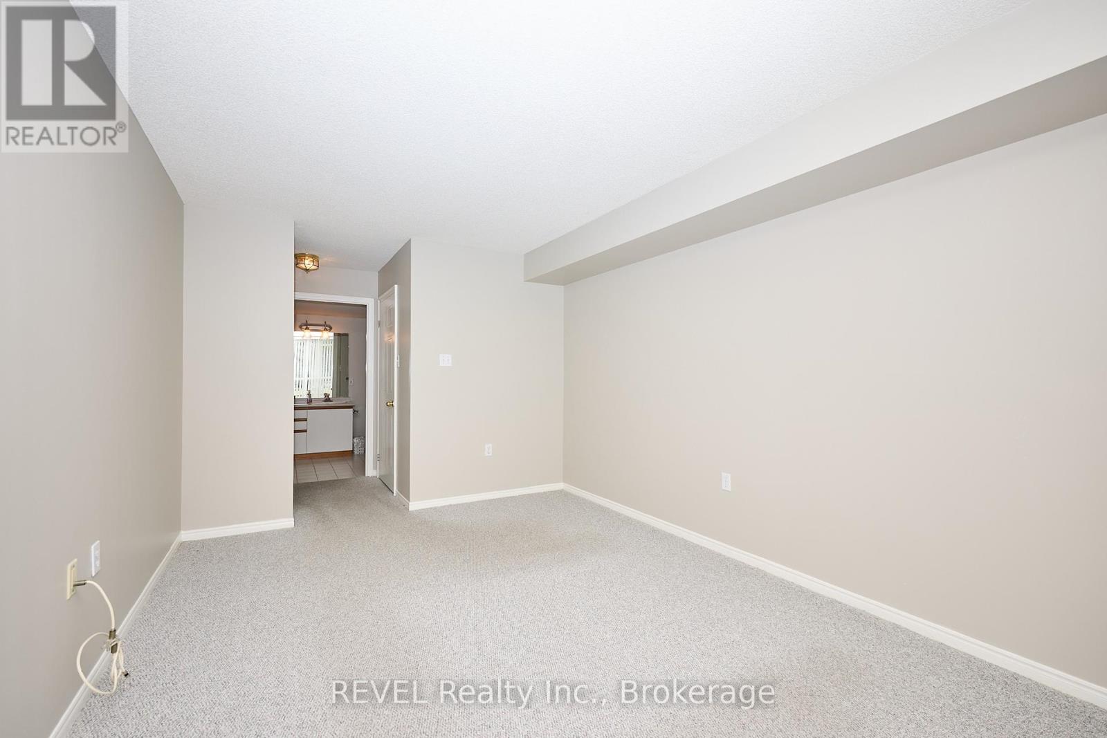 206 - 5100 Dorchester Road, Niagara Falls, Ontario  L2E 7H4 - Photo 19 - X12316778