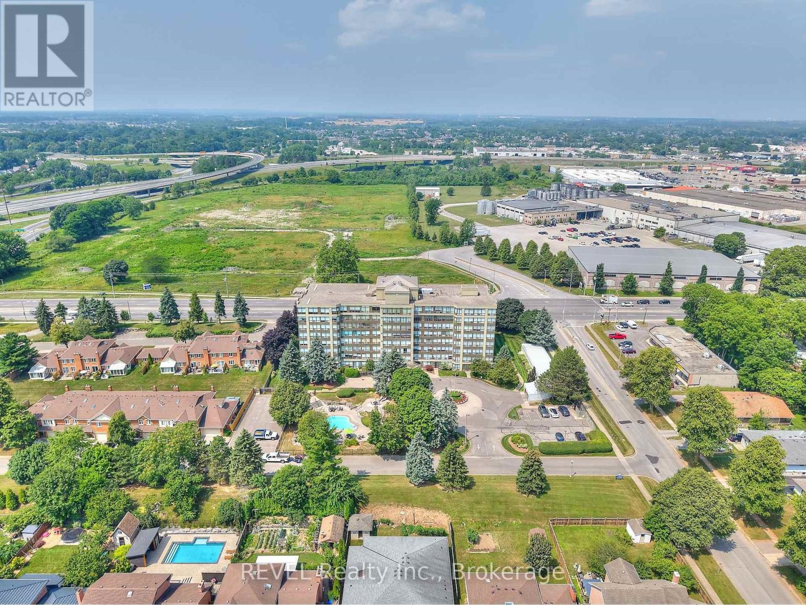 206 - 5100 Dorchester Road, Niagara Falls, Ontario  L2E 7H4 - Photo 36 - X12316778