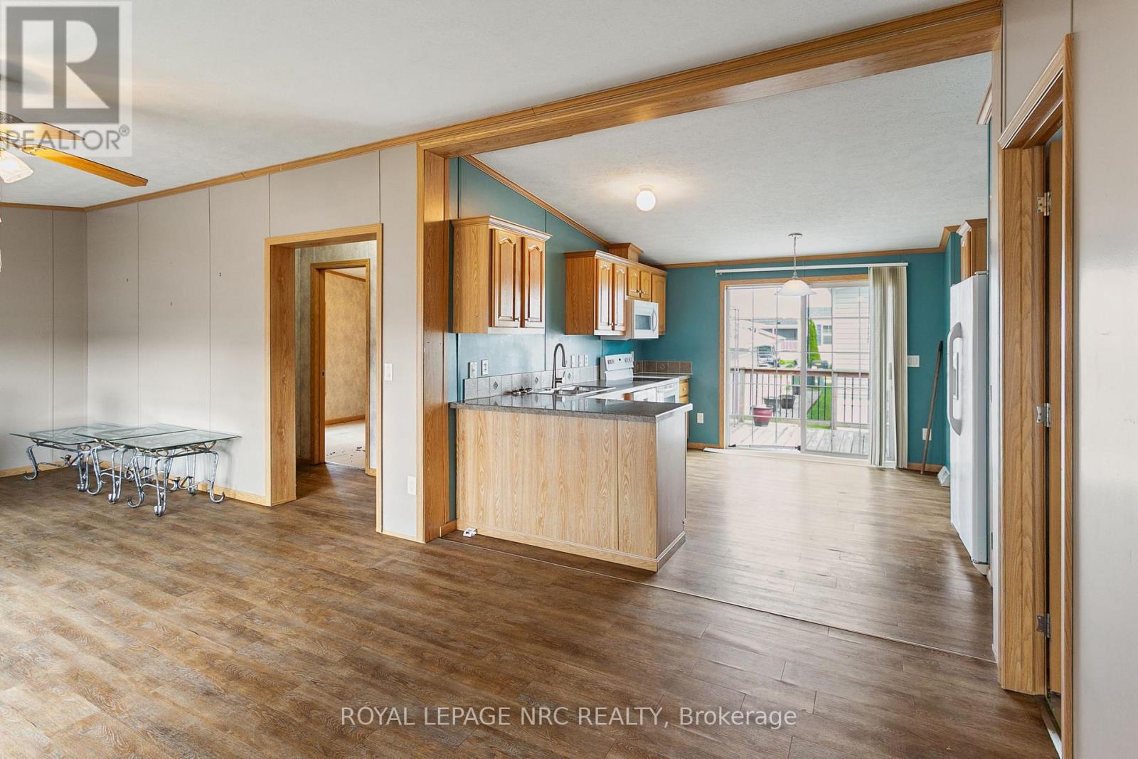 260 - 3033 Townline Road, Fort Erie (Black Creek), Ontario  L0S 1S1 - Photo 13 - X12327809