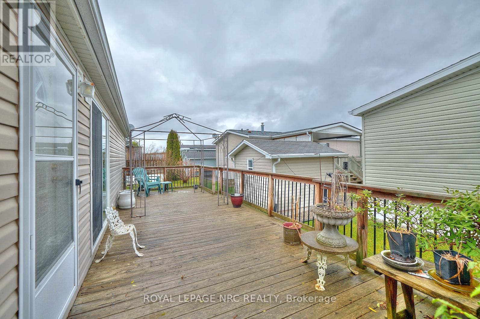 260 - 3033 Townline Road, Fort Erie (Black Creek), Ontario  L0S 1S1 - Photo 5 - X12327809