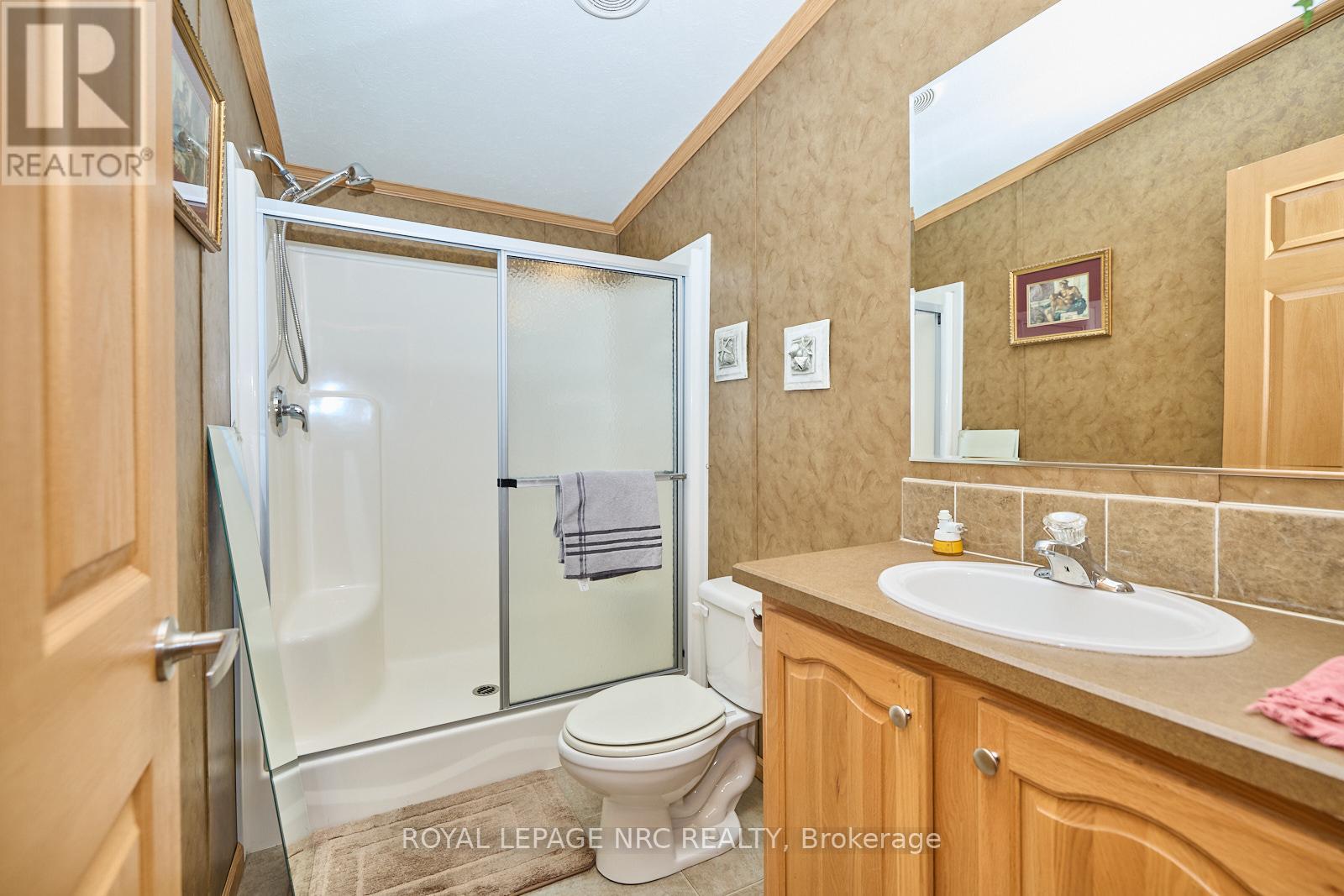 260 - 3033 Townline Road, Fort Erie (Black Creek), Ontario  L0S 1S1 - Photo 8 - X12327809
