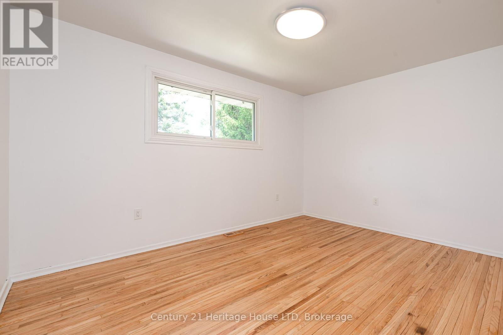 6861 Fairlawn Crescent, Niagara Falls (Arad/fallsview), Ontario  L2G 5B1 - Photo 18 - X12329857