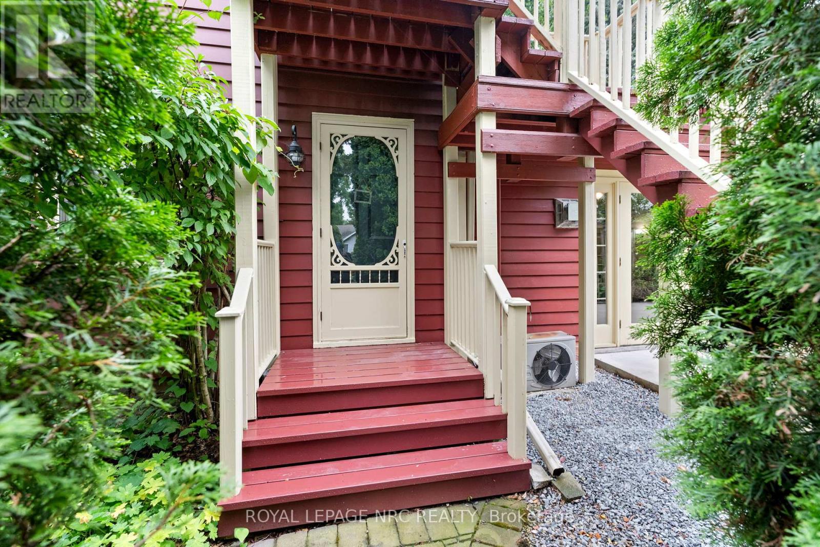 307 Mississagua Street, Niagara-On-The-Lake, Ontario  L0S 1J0 - Photo 38 - X12330594