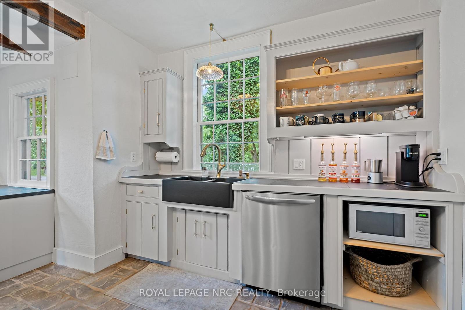 307 Mississagua Street, Niagara-On-The-Lake, Ontario  L0S 1J0 - Photo 6 - X12330594