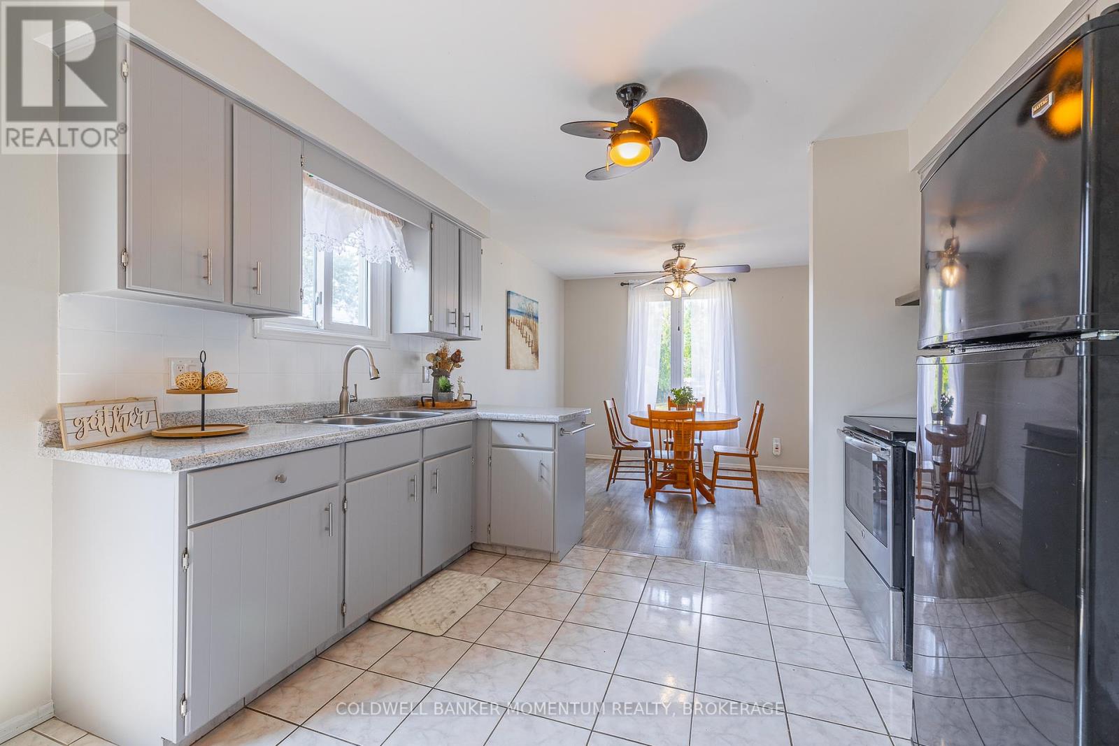 386 Daytona Drive, Fort Erie (Crescent Park), Ontario  L2A 4Y9 - Photo 14 - X12340876