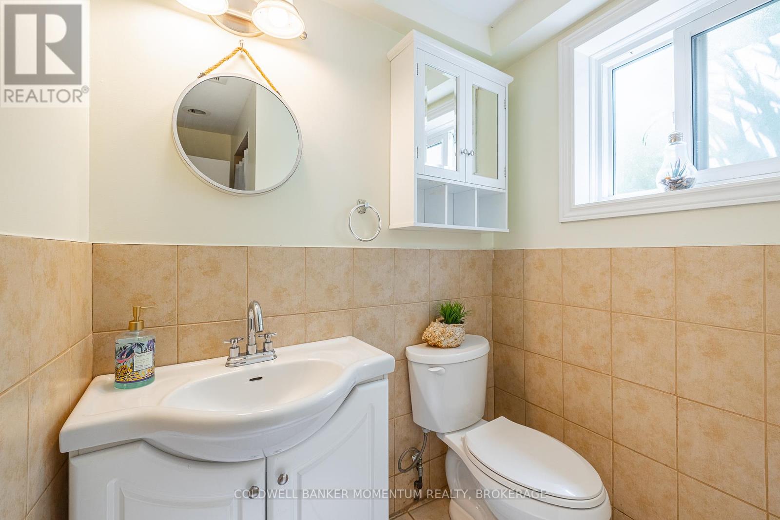 386 Daytona Drive, Fort Erie (Crescent Park), Ontario  L2A 4Y9 - Photo 33 - X12340876